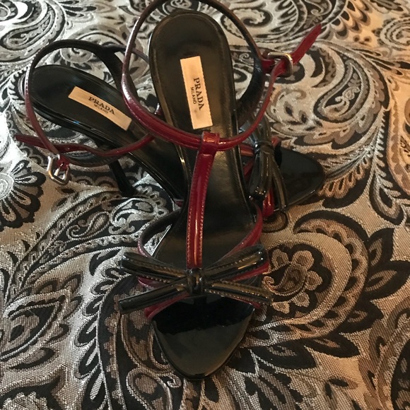 Authentic Prada Burgundy/ Black Patent Sandal - Picture 5 of 6